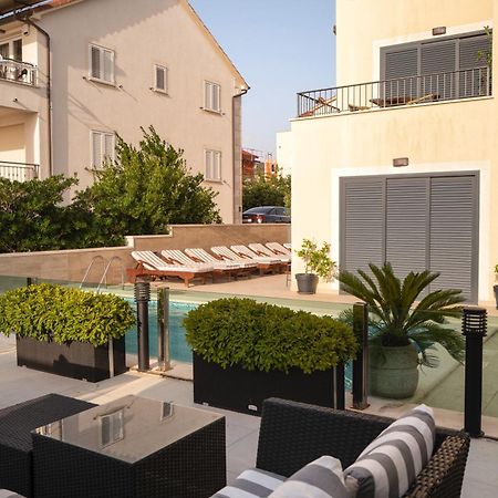 Villa Royale With Shared Pool Hvar Town Exterior photo