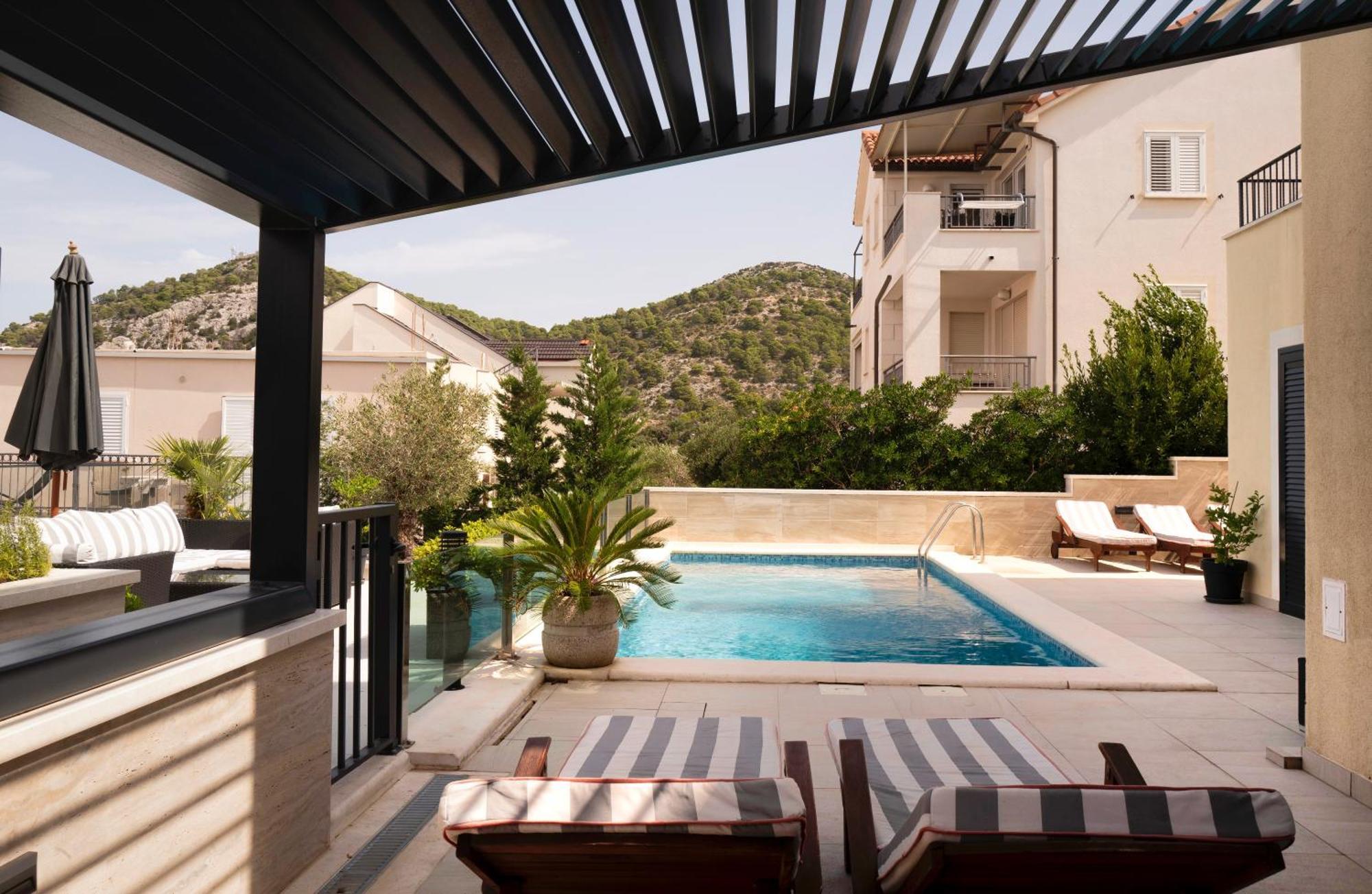 Villa Royale With Shared Pool Hvar Town Exterior photo