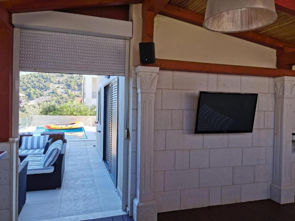 Villa Royale With Shared Pool Hvar Town Exterior photo